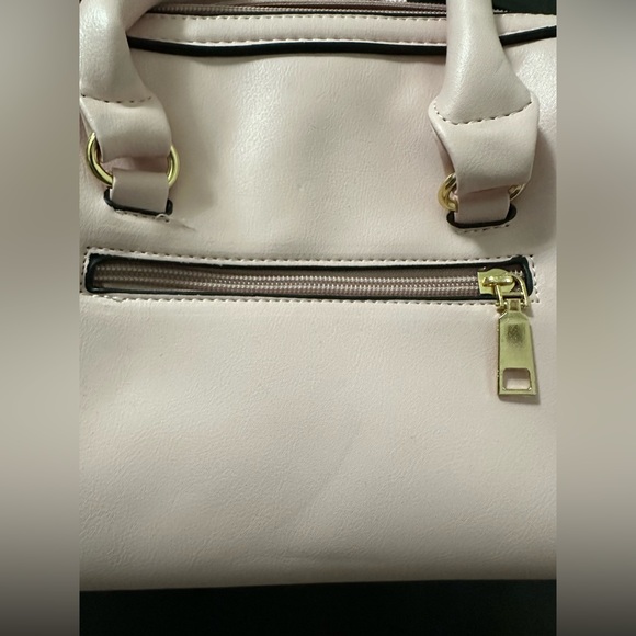 Chique Boutique Pink Purse - Picture 3 of 4